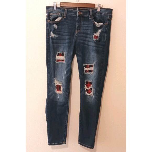 Judy Blue Mid-Rise Distressed Skinny Jeans Red Buffalo Plaid Patch Sz 15/32 - Picture 3 of 14